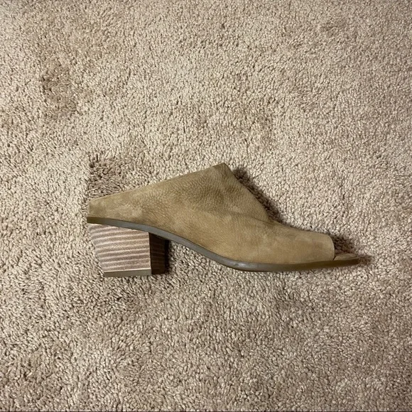 Tan Benah Mule from Lucky Brand - Picture 7 of 16